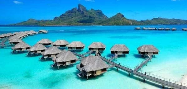Bora-Bora-Four-Seasons-Resort